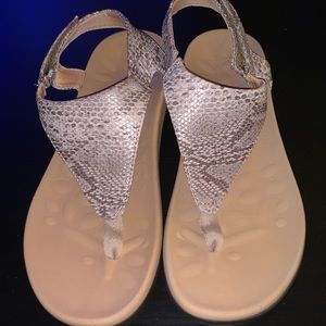 MEGNYA Orthopedic Flip Flops